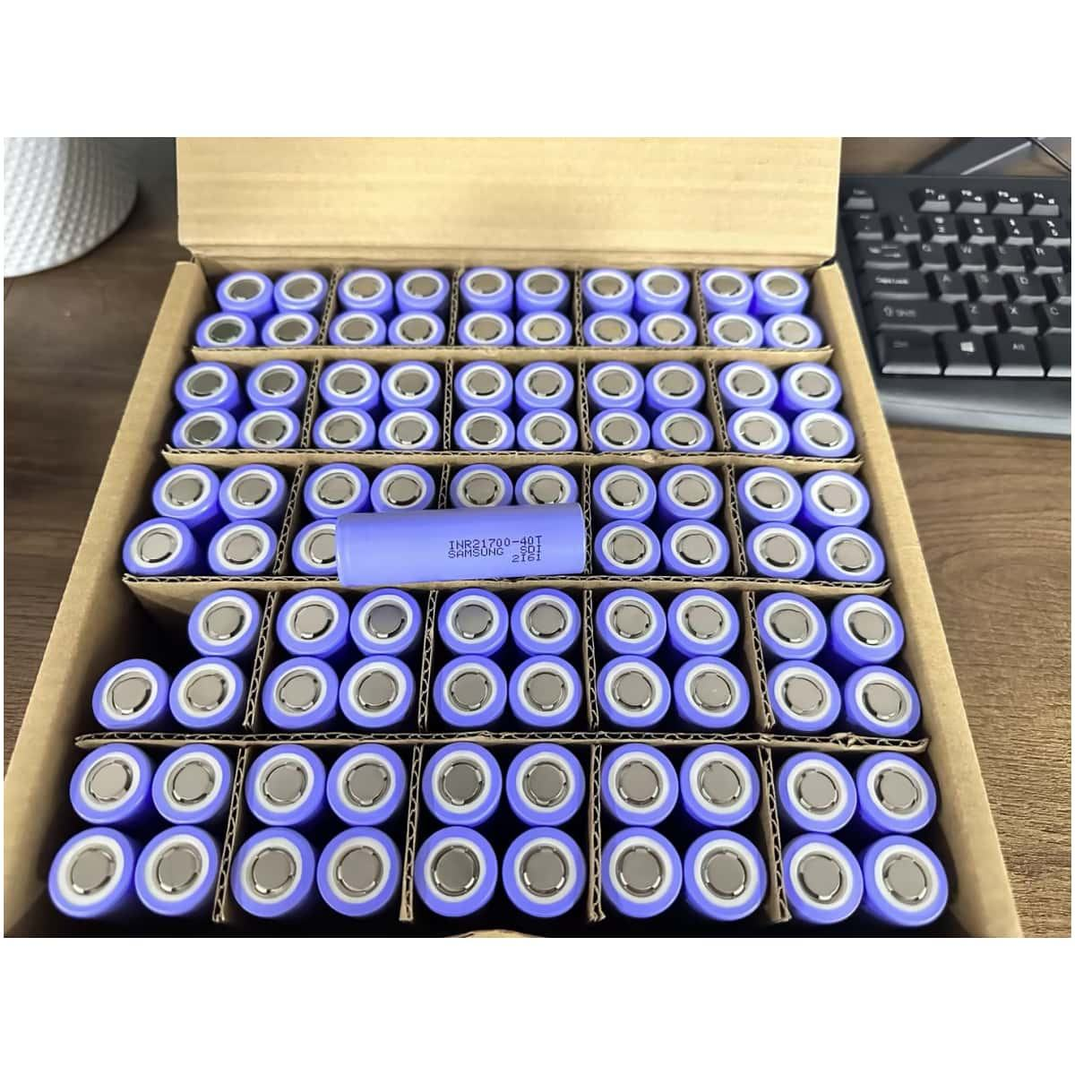 INR 21700-40T Rechargeable Li- - Vaping Goods recensione e prezzo