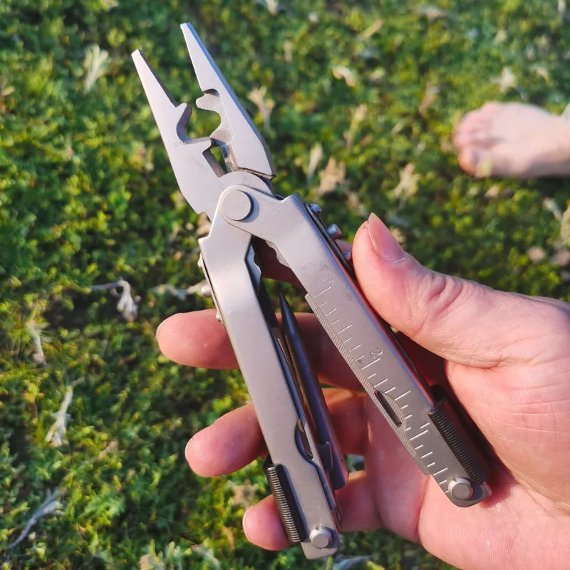 13 in 1 Portable Multi Tool Pl - Mesh Coil Strip recensione e prezzo